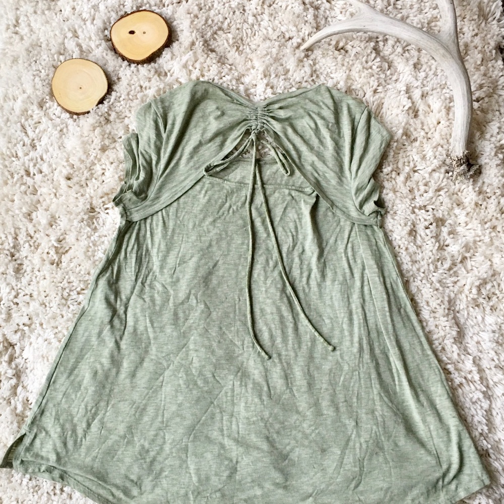 Sonoma everyday comfy tee. Cute back detail.